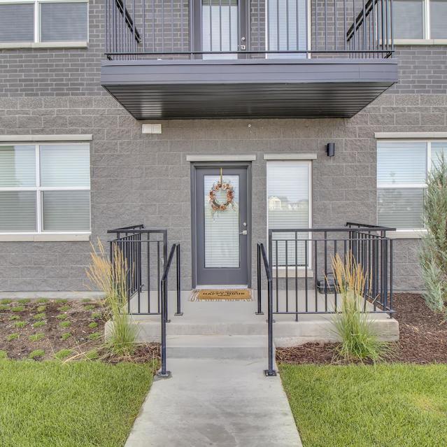 Ember Peaks at American Fork - Apartments Entrance View